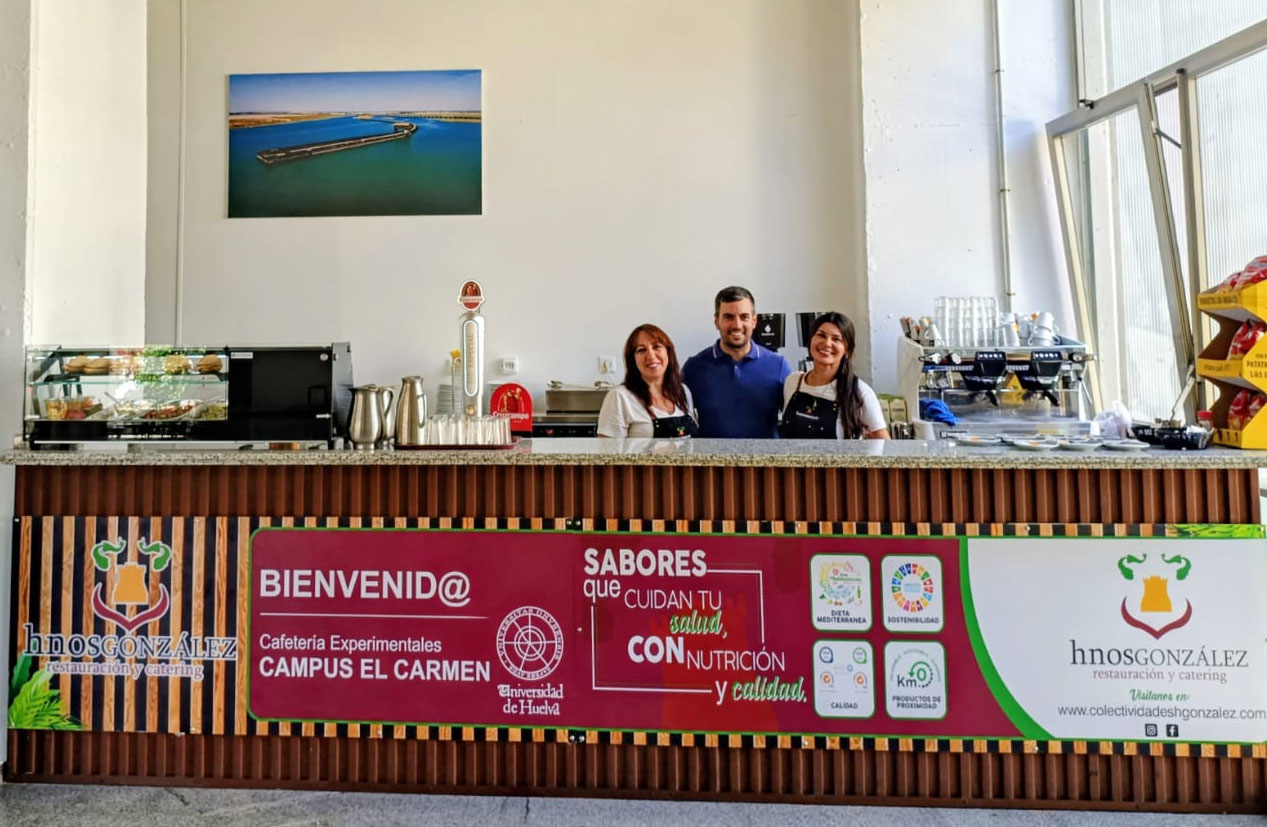 Cafetería universitaria gestionada por Catering Hermanos González